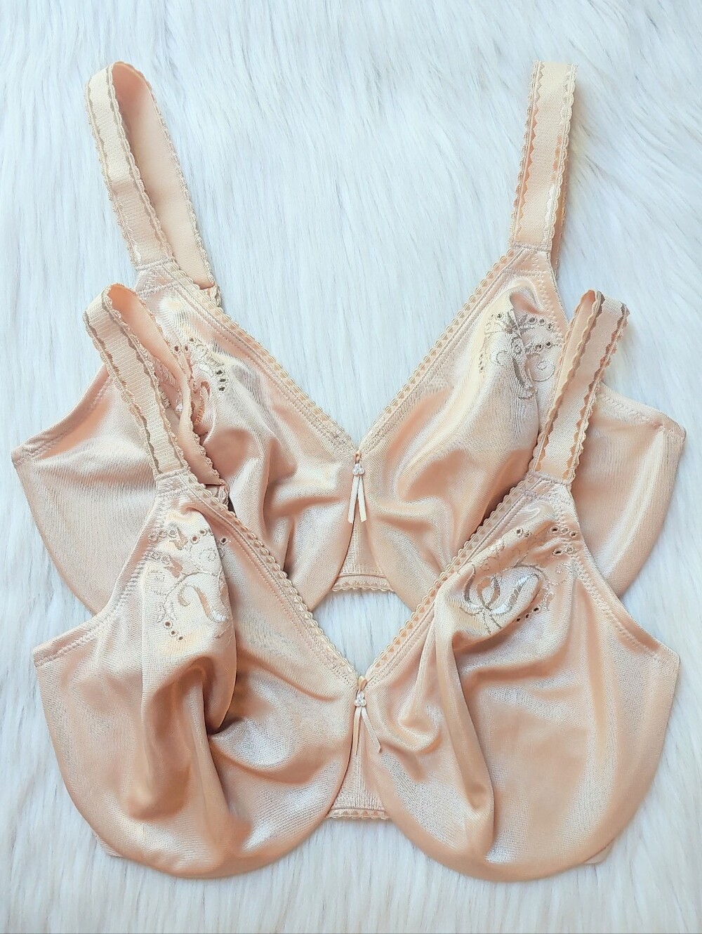 Wacoal Light Beige/ Nude Minimizer Bras, 32DD (~32E)